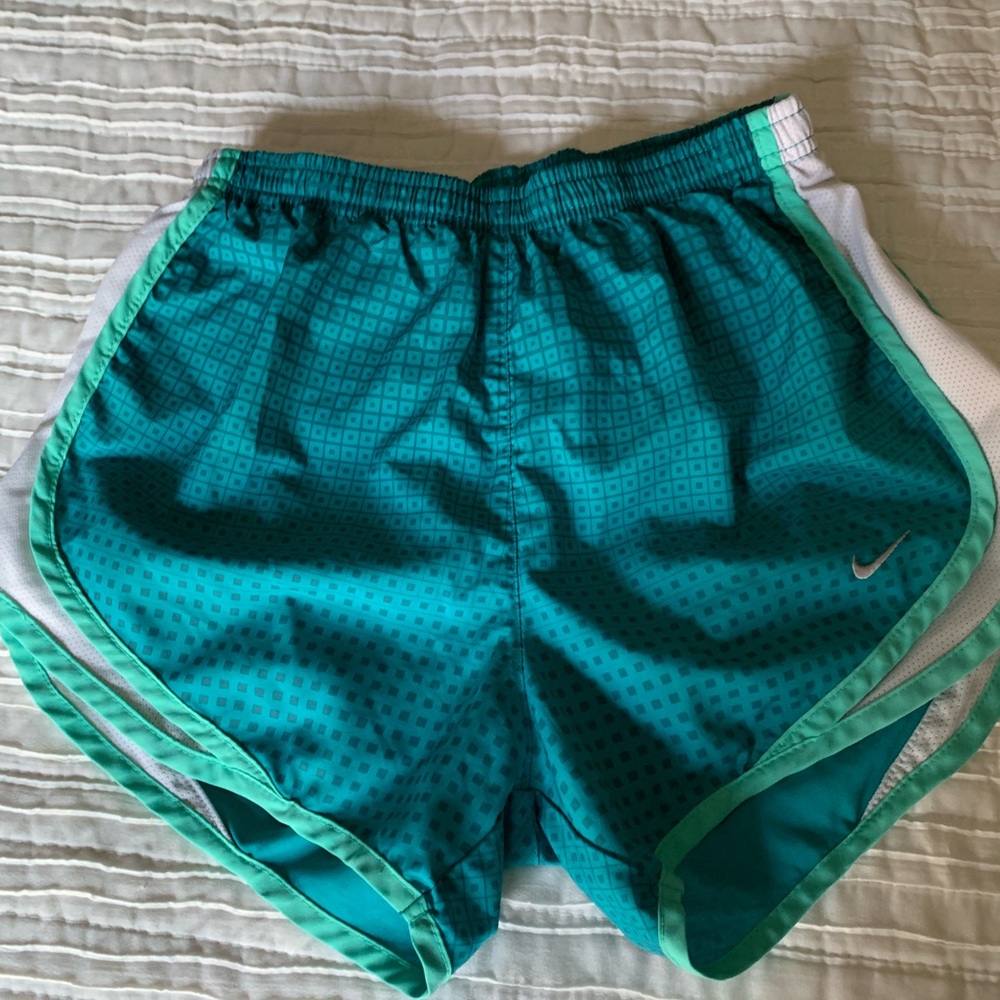 Nike Dri-Fit Tempo Running Shorts Lined Hidden Pocket Medium White Strip…